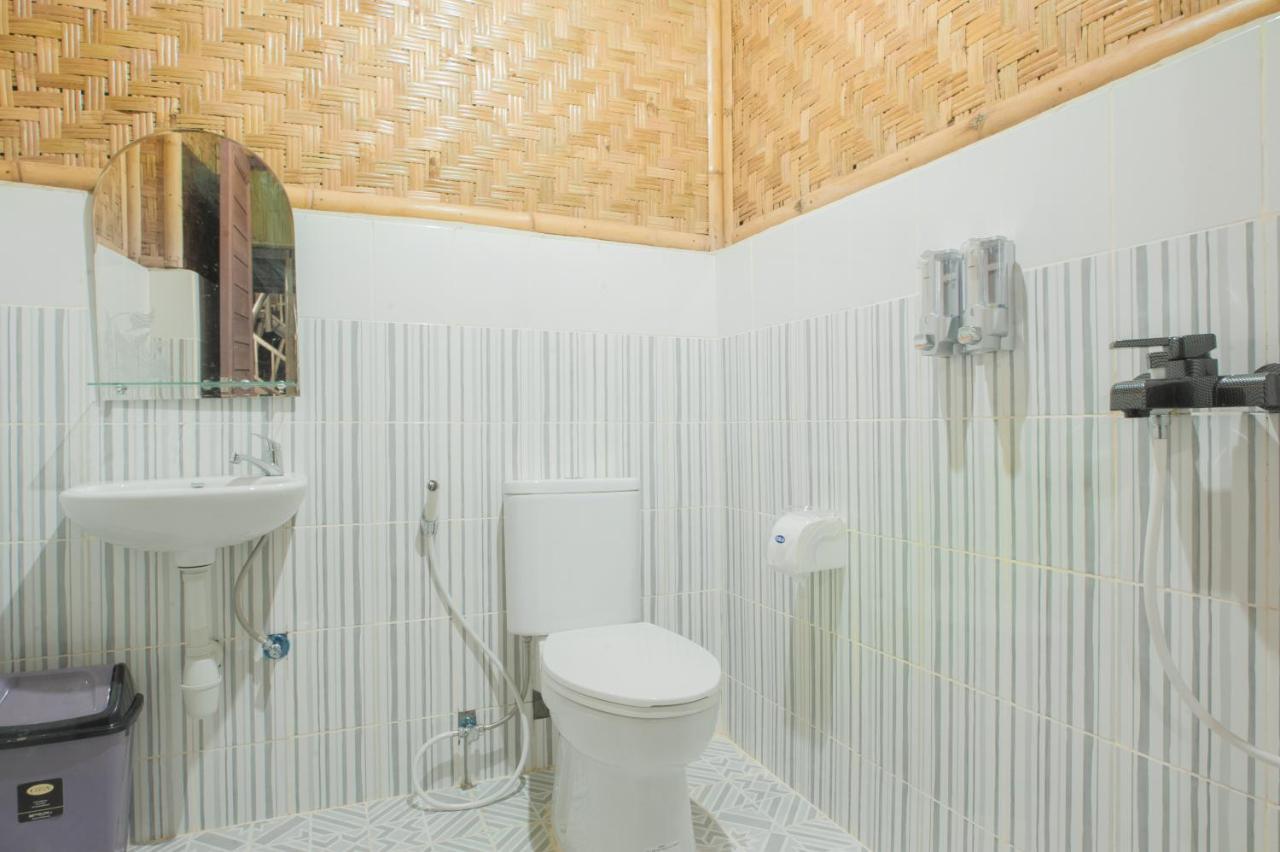 pondok bamboo villa Batununggul Exteriör bild